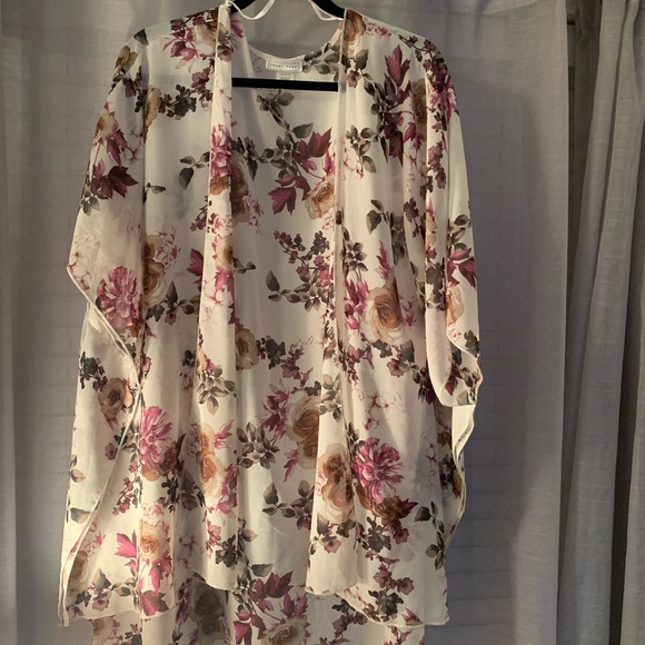 Emory Park Caley floral kimono size 2X. Stitch fix - Picture 4 of 8